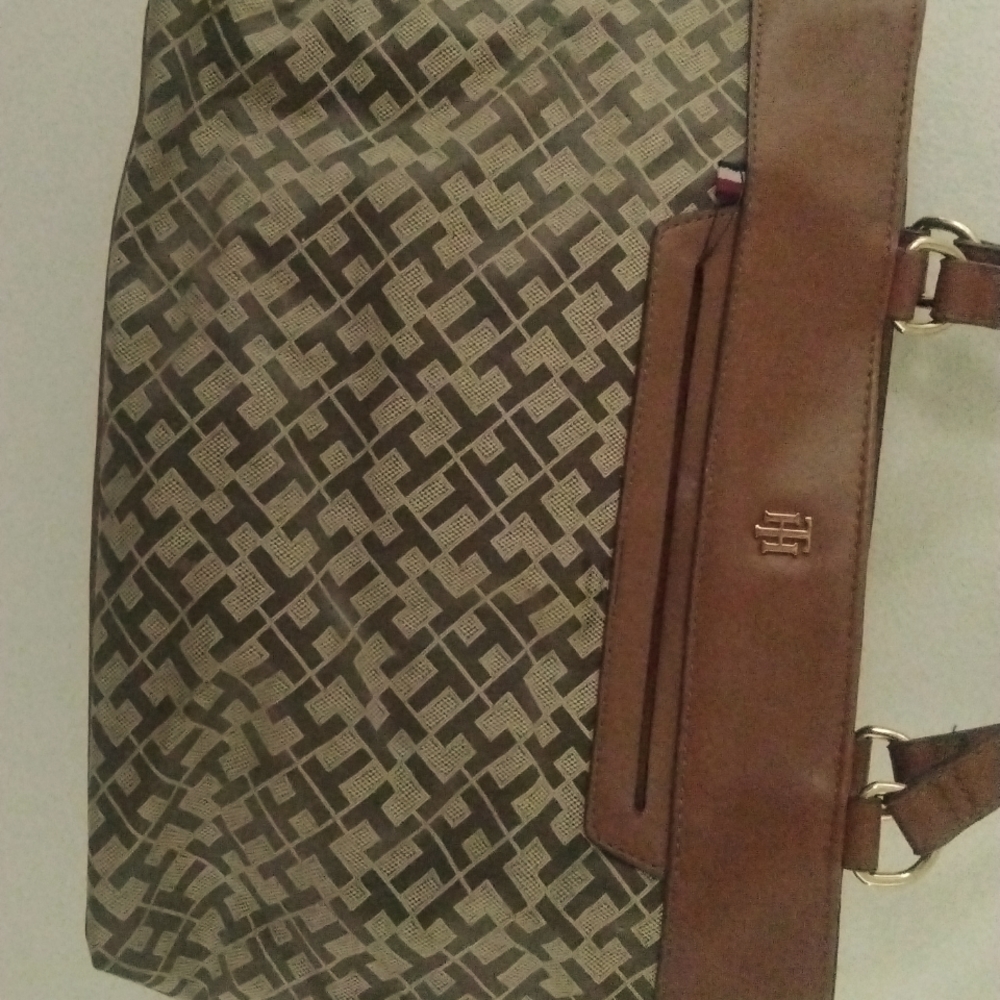 Tommy Hilfiger Purse